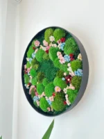 Ronde mos en bloemenafbeelding