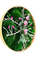 Bloemenafbeelding met roos en mos